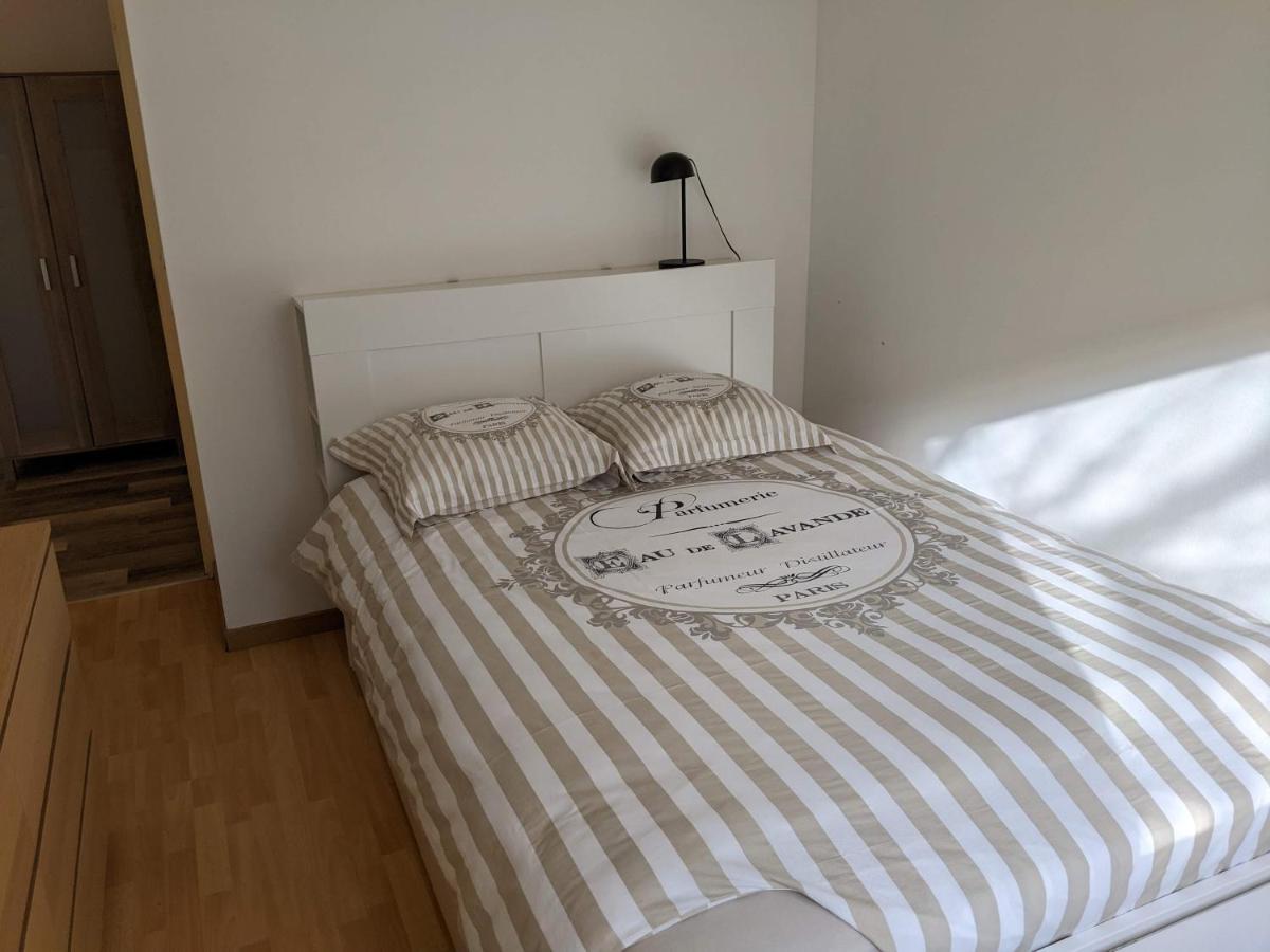 Appartement Sqy Guyancourt Eksteriør bilde